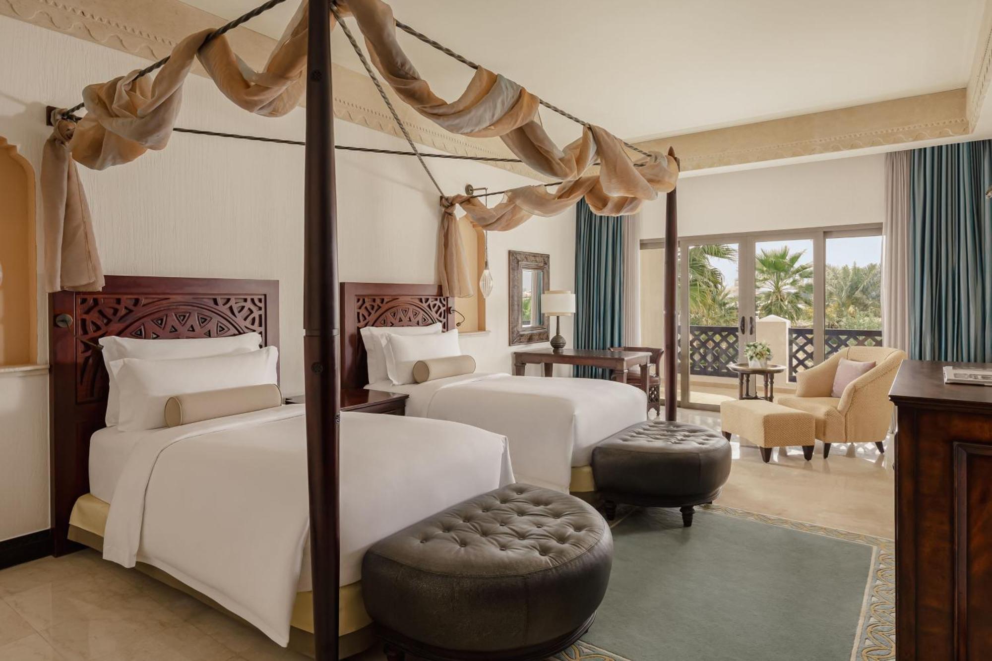 沙迦度假村及水疗中心,丽思卡尔顿酒店 多哈 外观 照片 Deluxe room