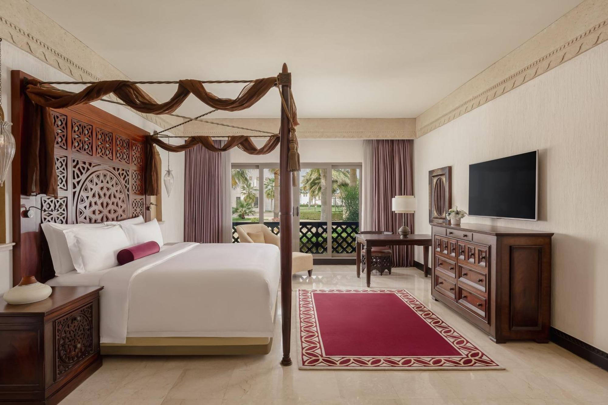 沙迦度假村及水疗中心,丽思卡尔顿酒店 多哈 外观 照片 Deluxe room