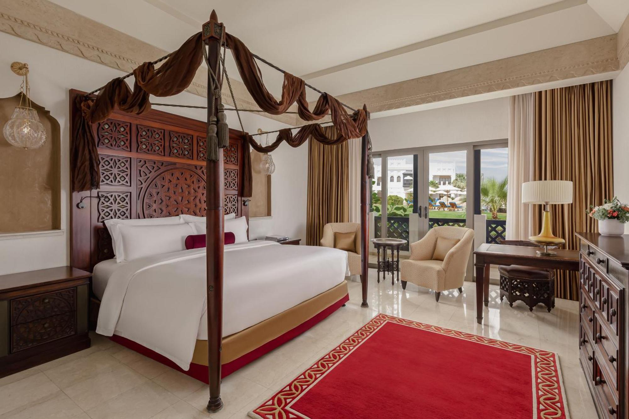 沙迦度假村及水疗中心,丽思卡尔顿酒店 多哈 外观 照片 Deluxe Room