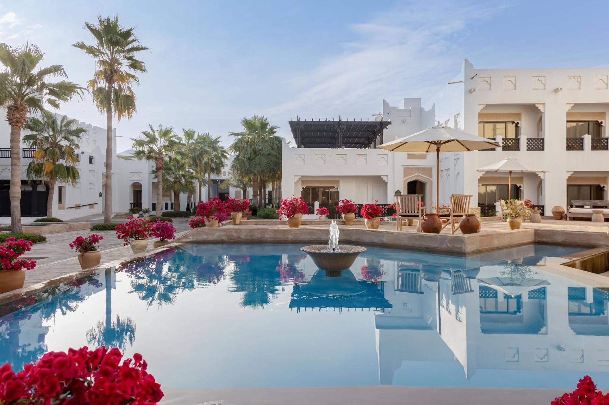 沙迦度假村及水疗中心,丽思卡尔顿酒店 多哈 外观 照片 The Royal Mirage Hotel